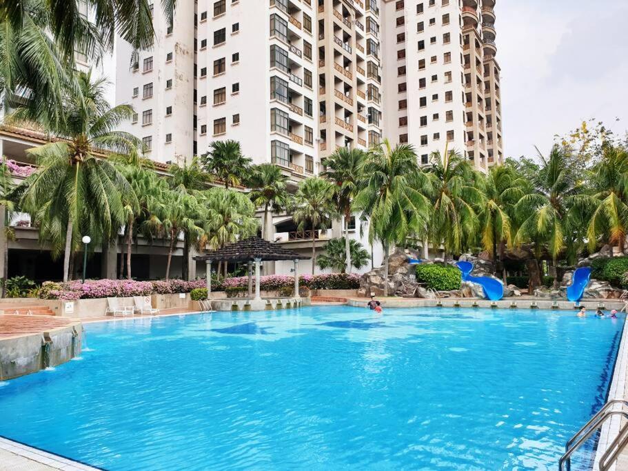 Mahkota Pool View Apartment Near A'Famosa & Jonker Malacca Exterior foto